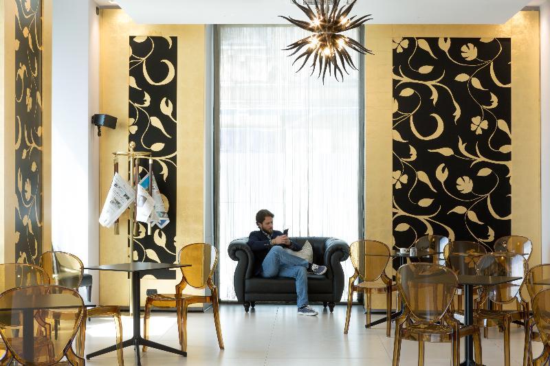 Palazzo Salgar 4* Neapel